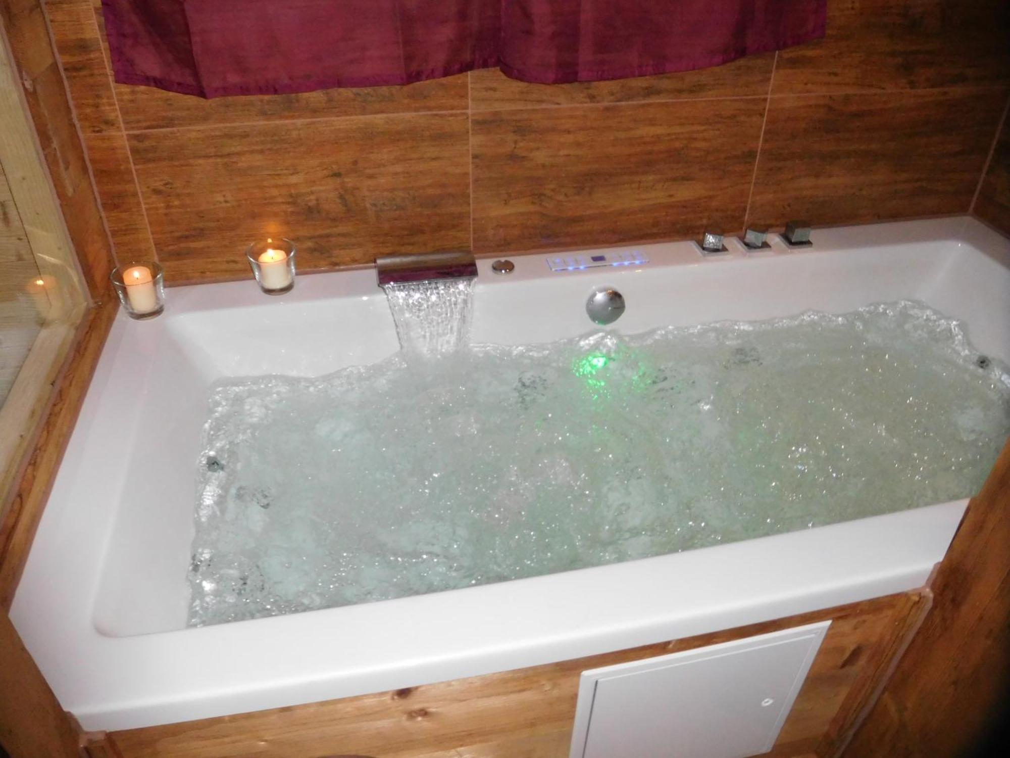 Wellnessoase Mit Sauna Und Whirlpool Inzell Exterior photo